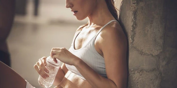 Uống nhiều nước điện giải có tốt không? - Nước điện giải Hỗ trợ phục hồi sức khỏe sau khi tập luyện - 360 sport
